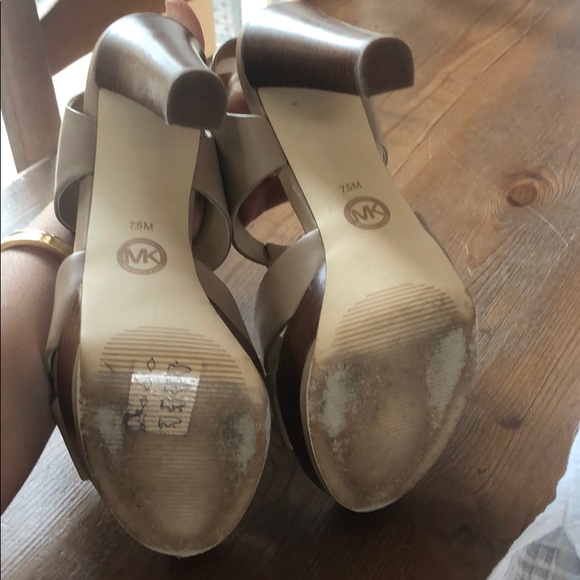 Michael Kors zip front sandals - Picture 5 of 6